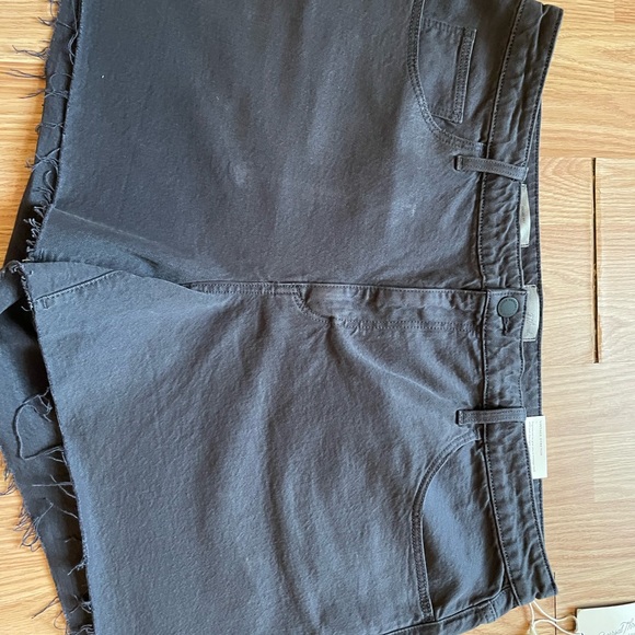 NWT Universal Threads Shorts - Picture 5 of 11